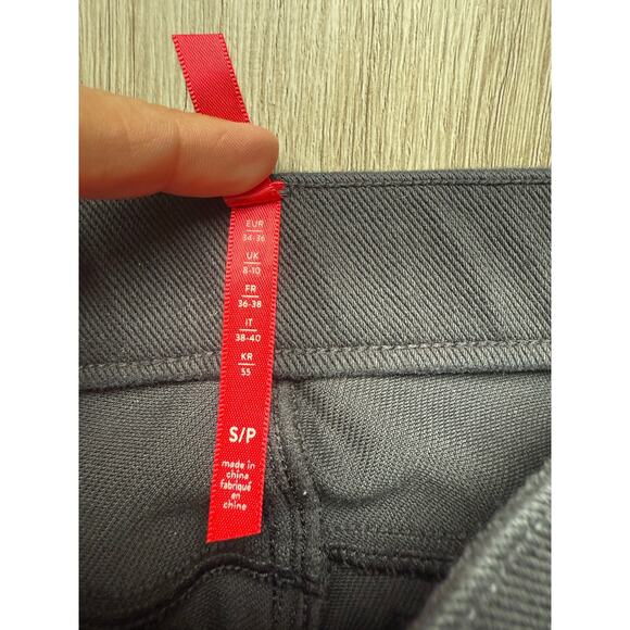 SPANX Women's Legging Pants, Black, Size Small - Picture 3 of 7